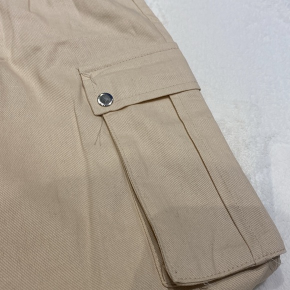 PRETTY LITTLE THING- khaki pants NWT - Picture 3 of 7